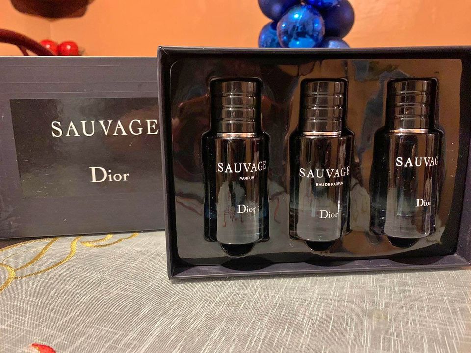 D ior Sauvage Gift Set of 3 284