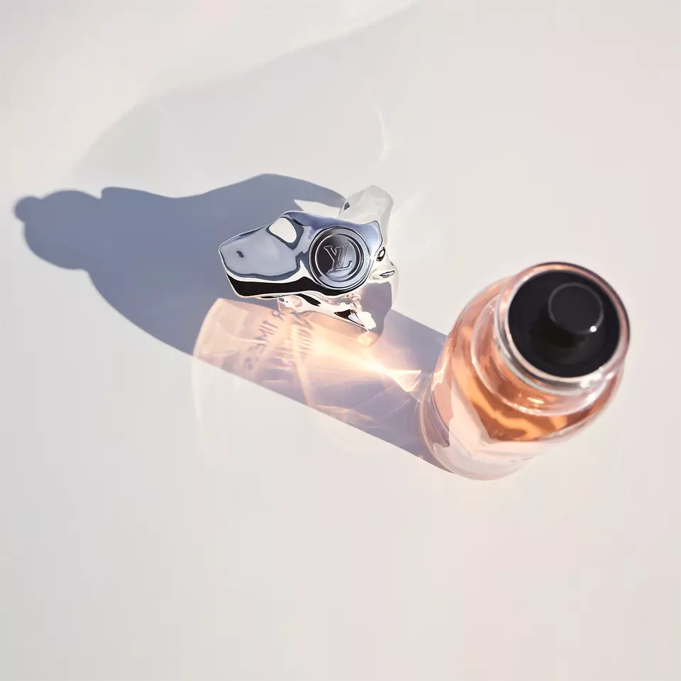 L ouis Vuitton Cosmic Cloud 100ML (361)