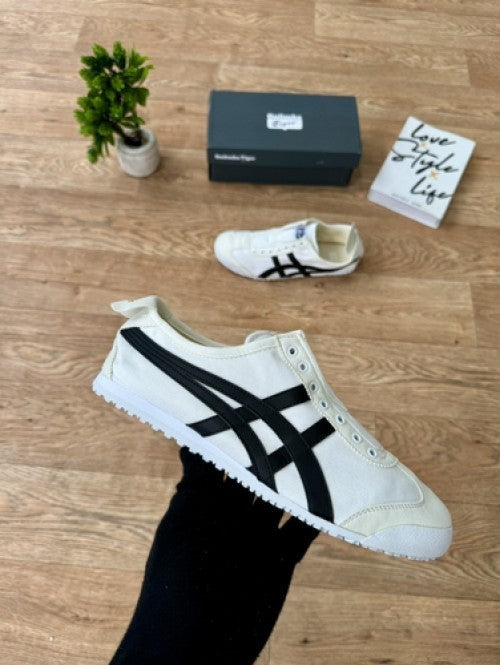Onitsuka Tiger Mexico Slipon Black White fix