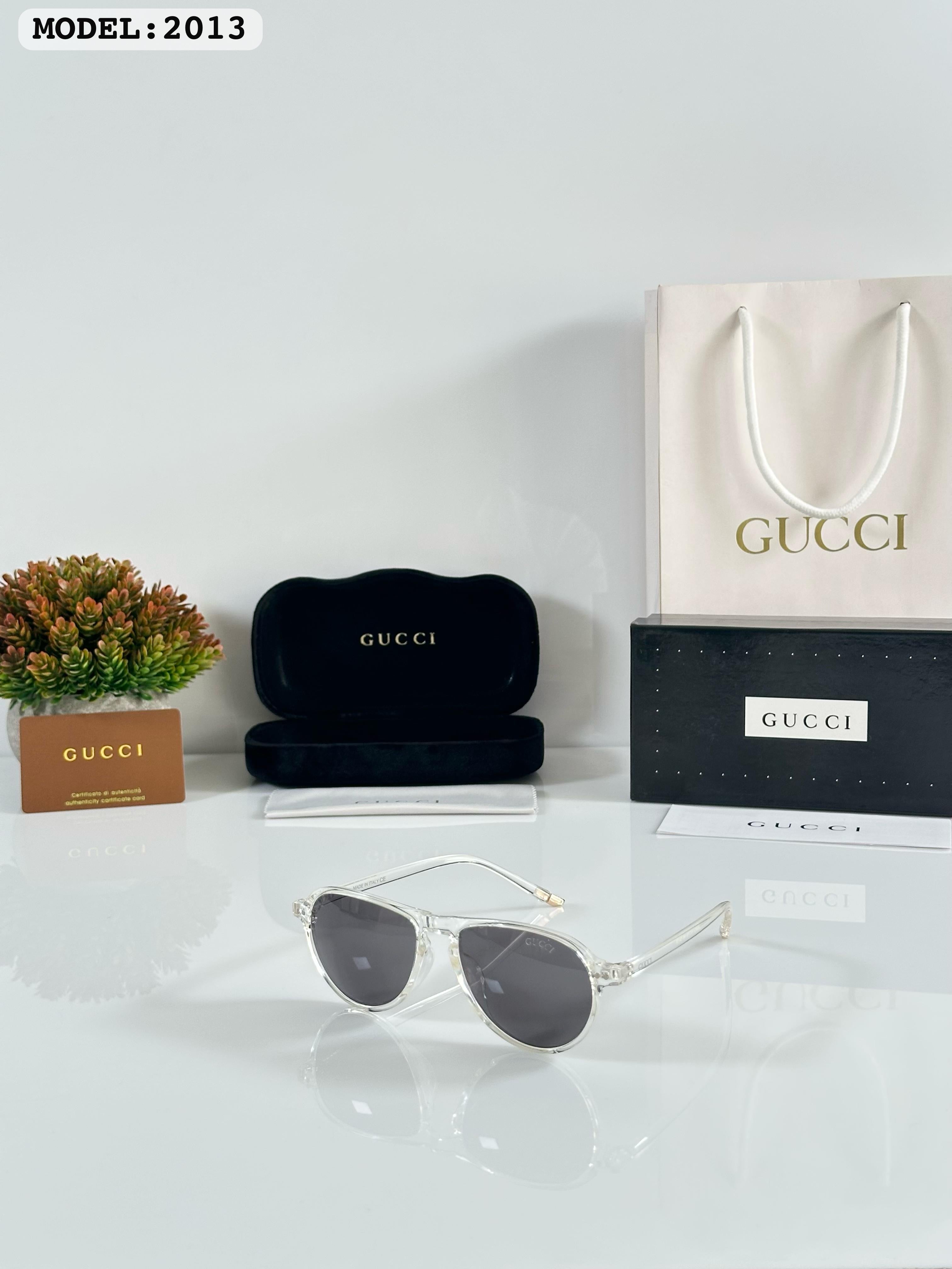 Gu_cci 2013 water Black