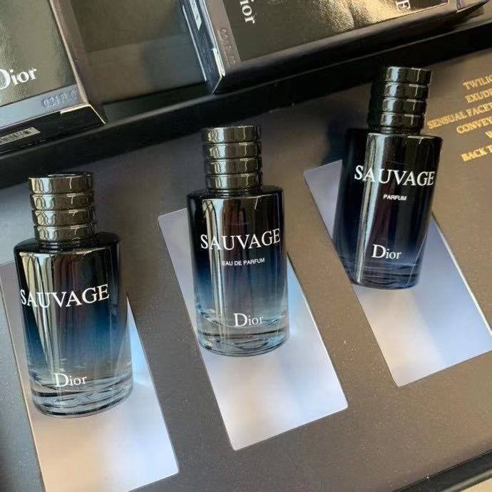 D ior Sauvage Gift Set of 3 284