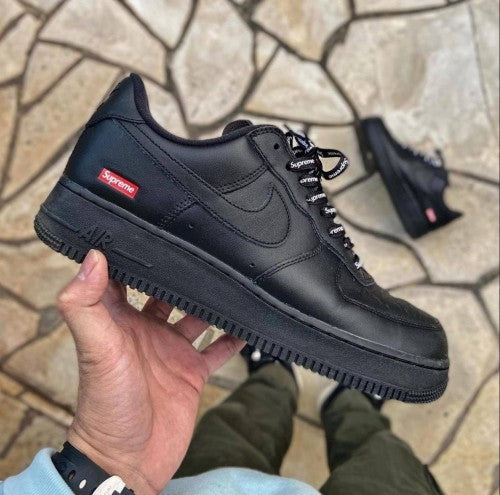 Nikee airforce 1 low SUPREME BLACK