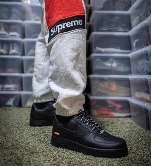 Nikee airforce 1 low SUPREME BLACK