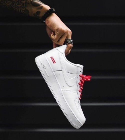 Nikee airforce 1 low SUPREME WHITE