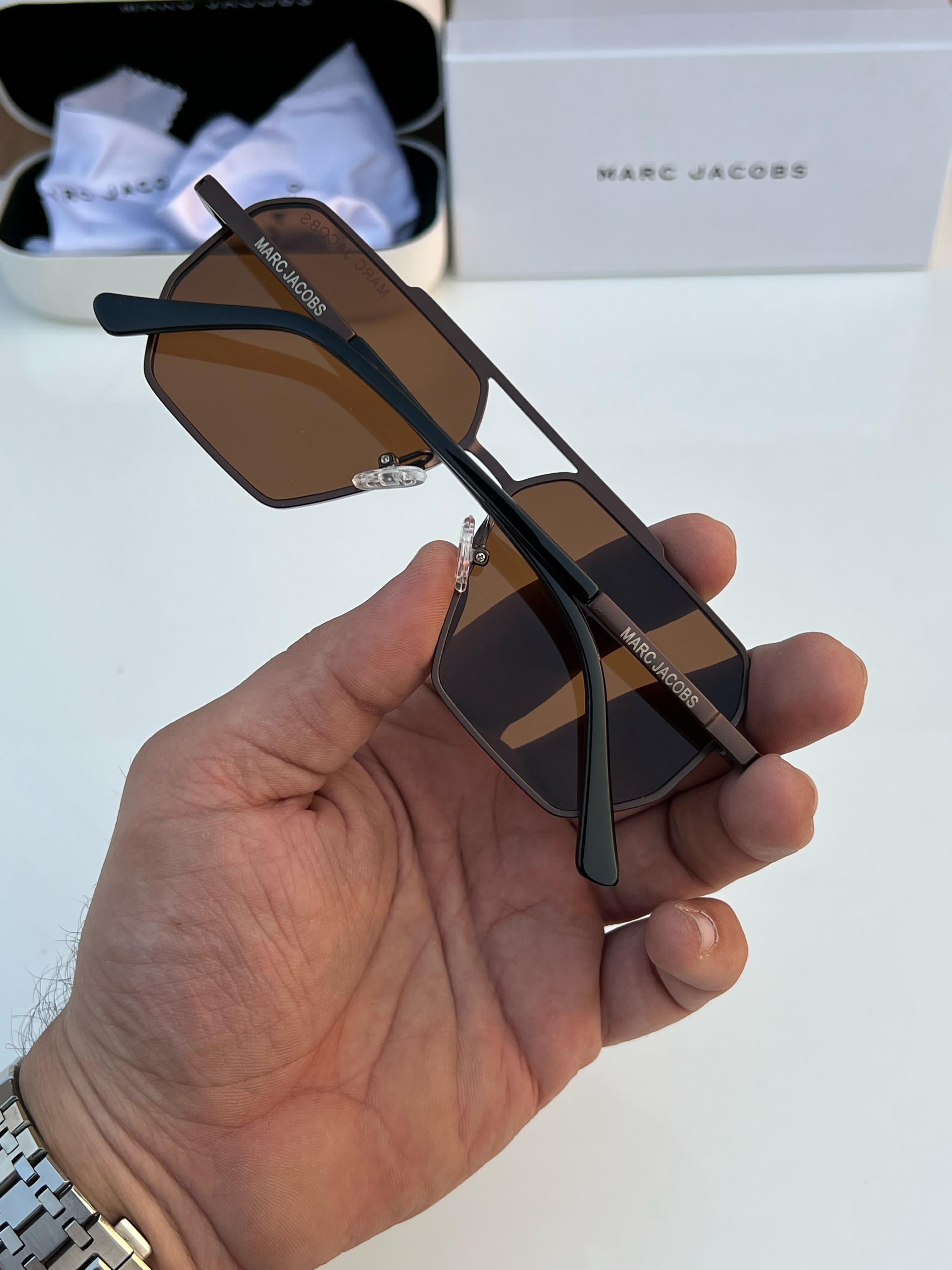 Ma_rc Ja_cos 510 brown