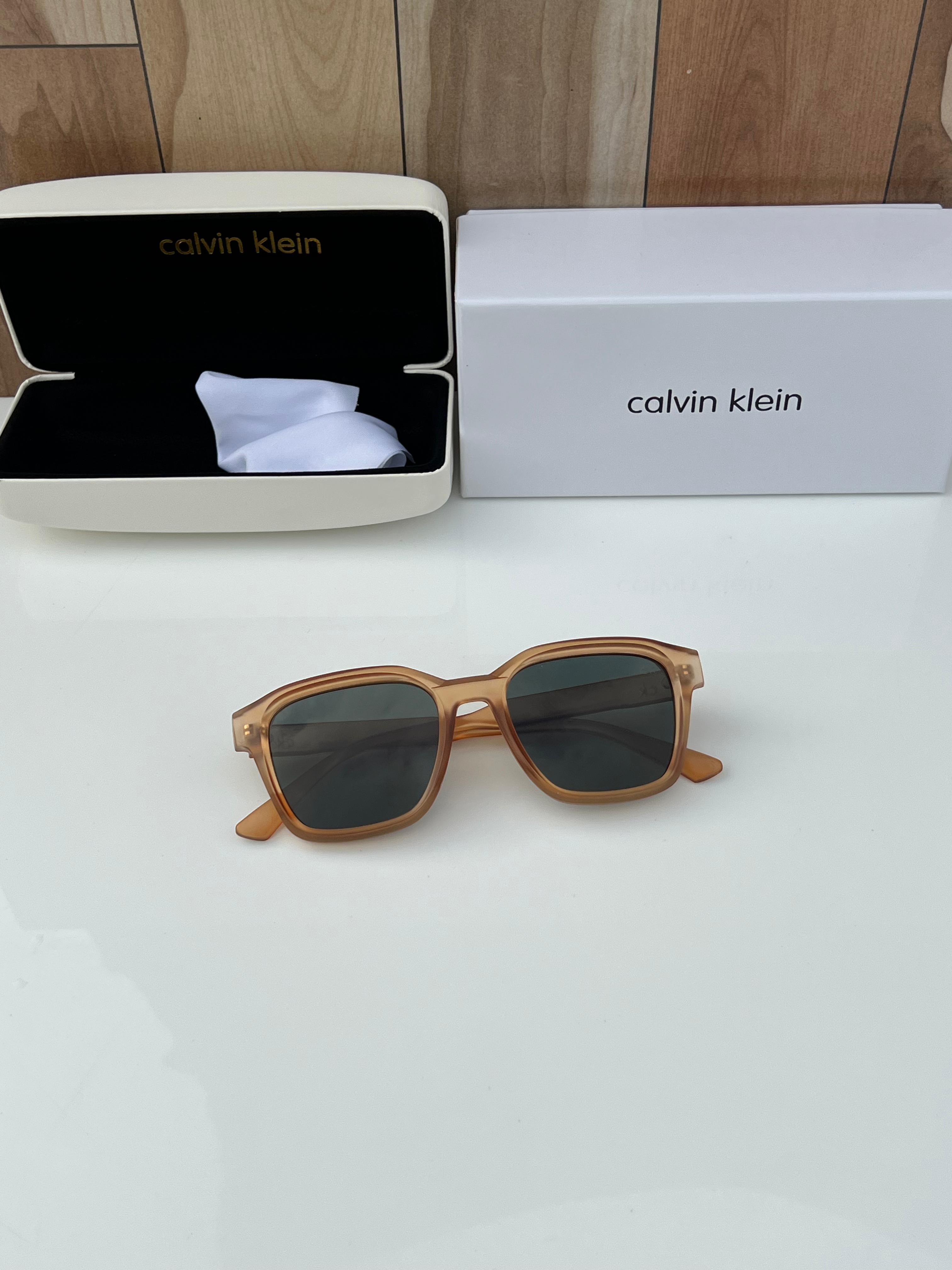 Cal  Y13 peach green  A