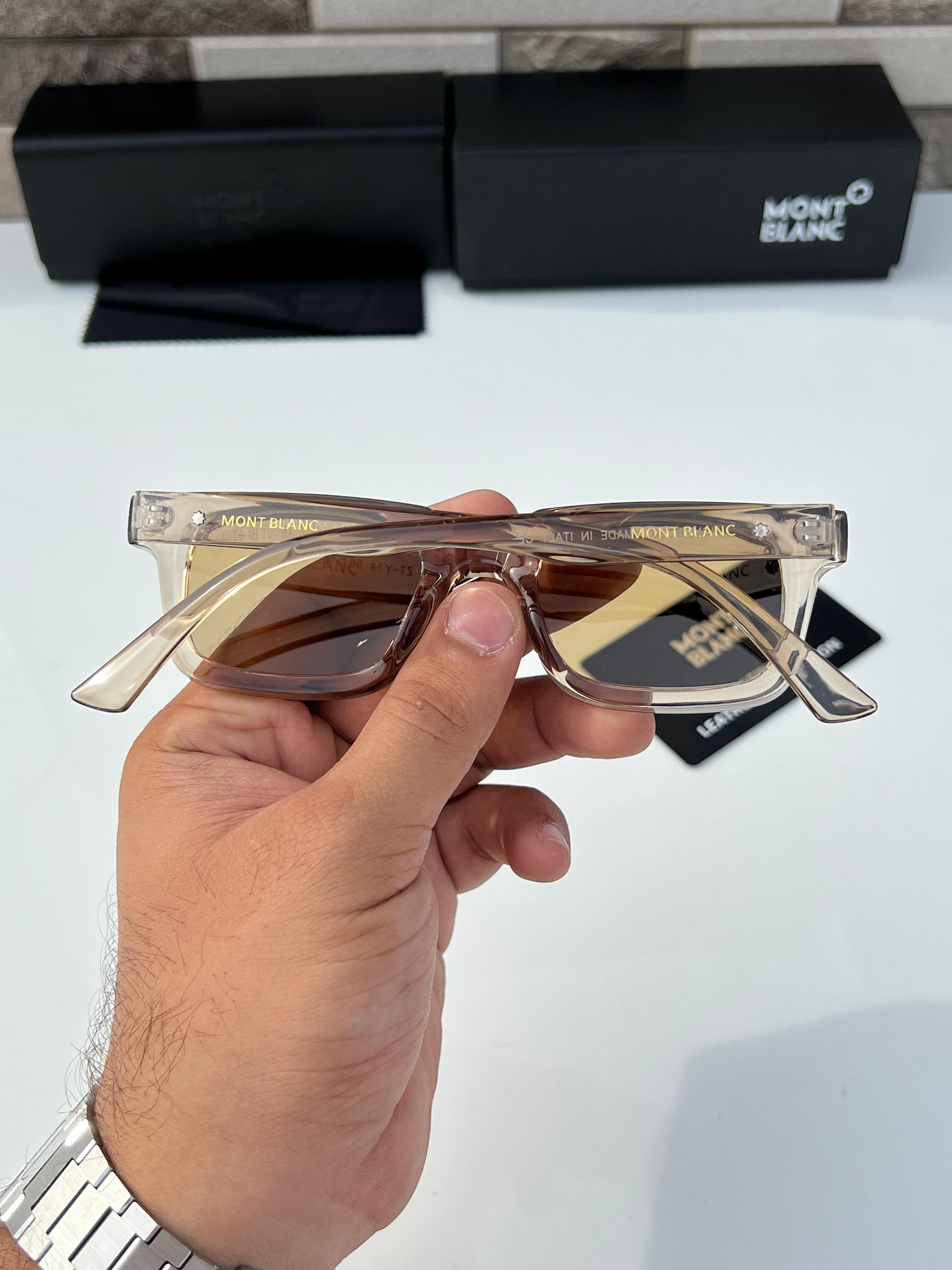 Mon  Y14 peach brown  A