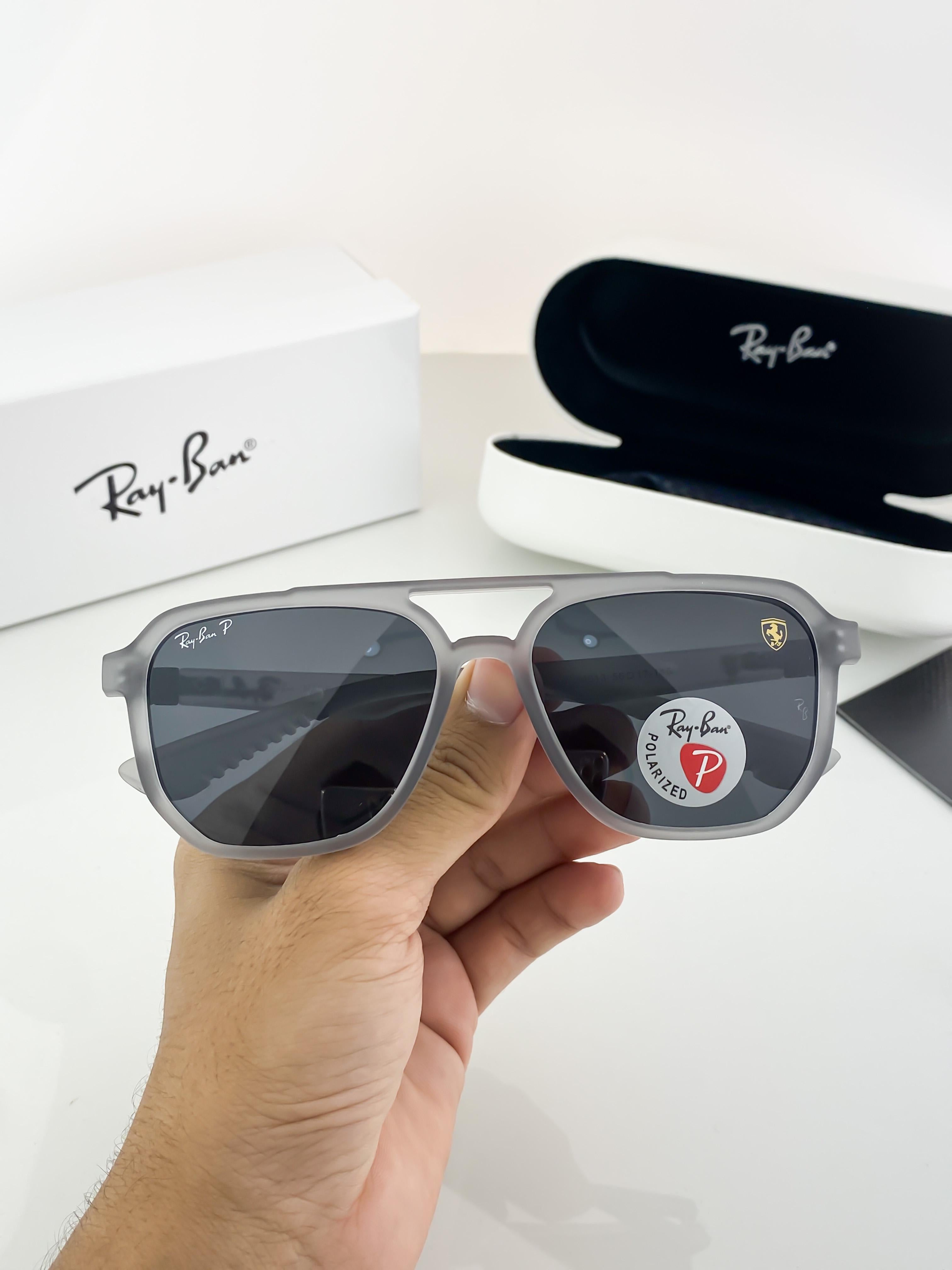 R_AY_ GRE_Y BLA_CK 4613 B