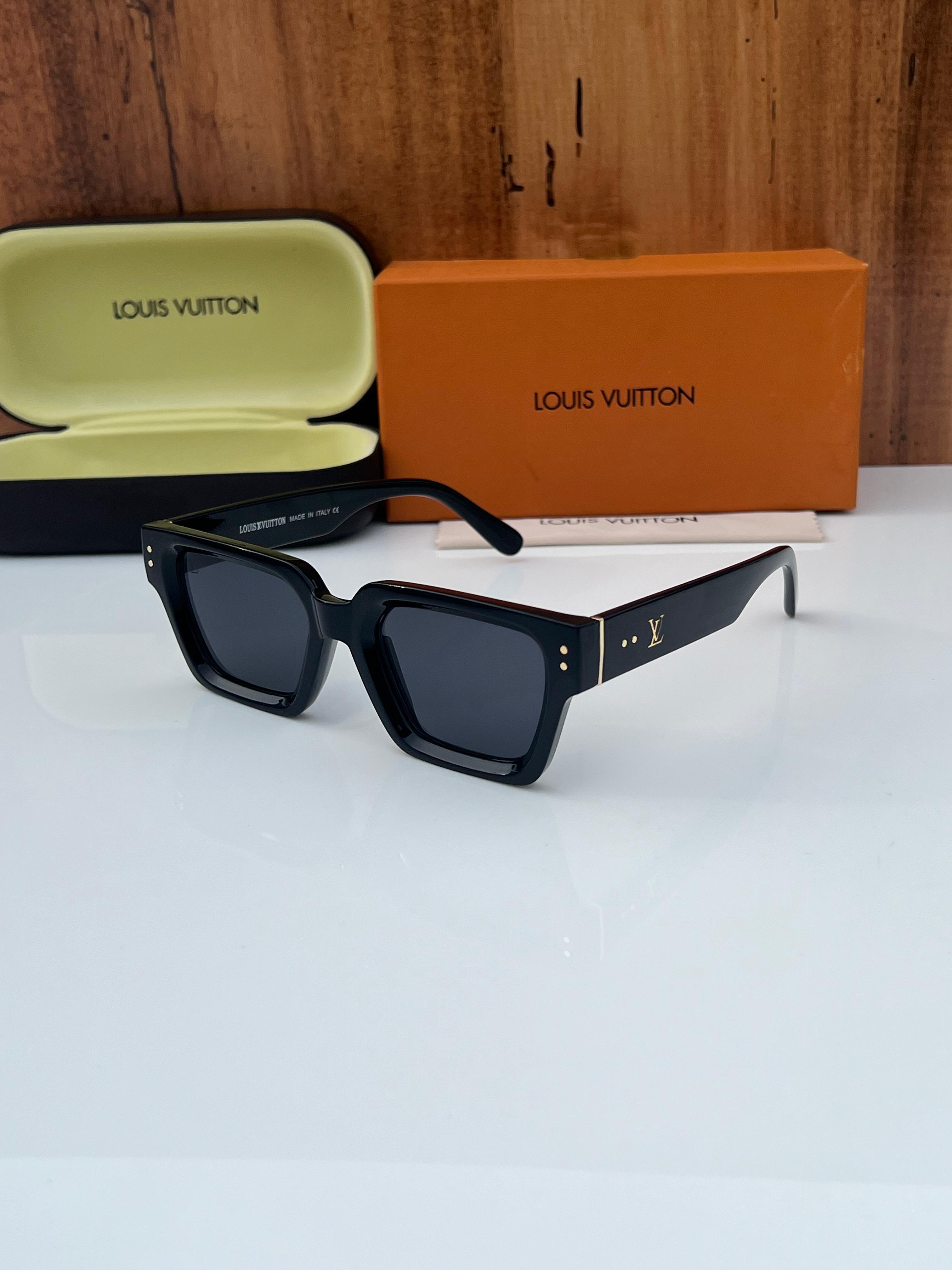 Lou_is 35104 Full Black
