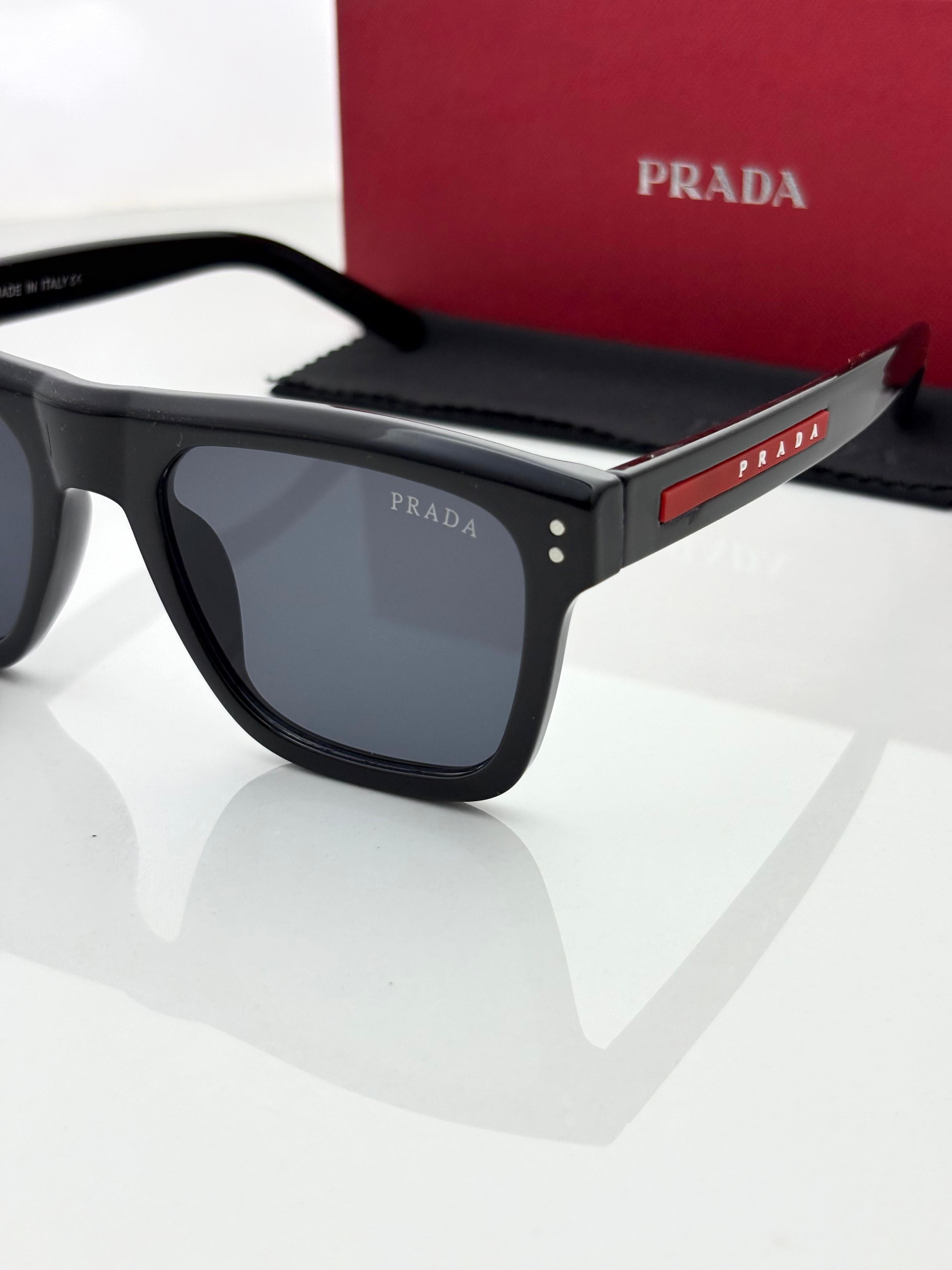 Pra_da 3835 Glossy Black